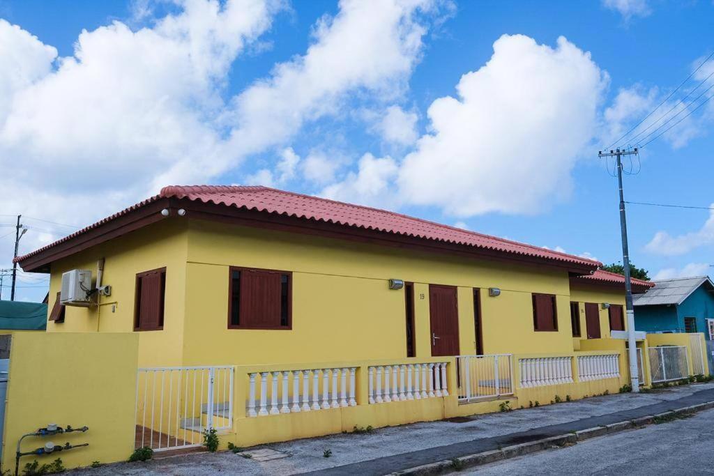 Iona'S Home: Vibrant 2Bedroom Home Near Βίλλεμσταντ Εξωτερικό φωτογραφία